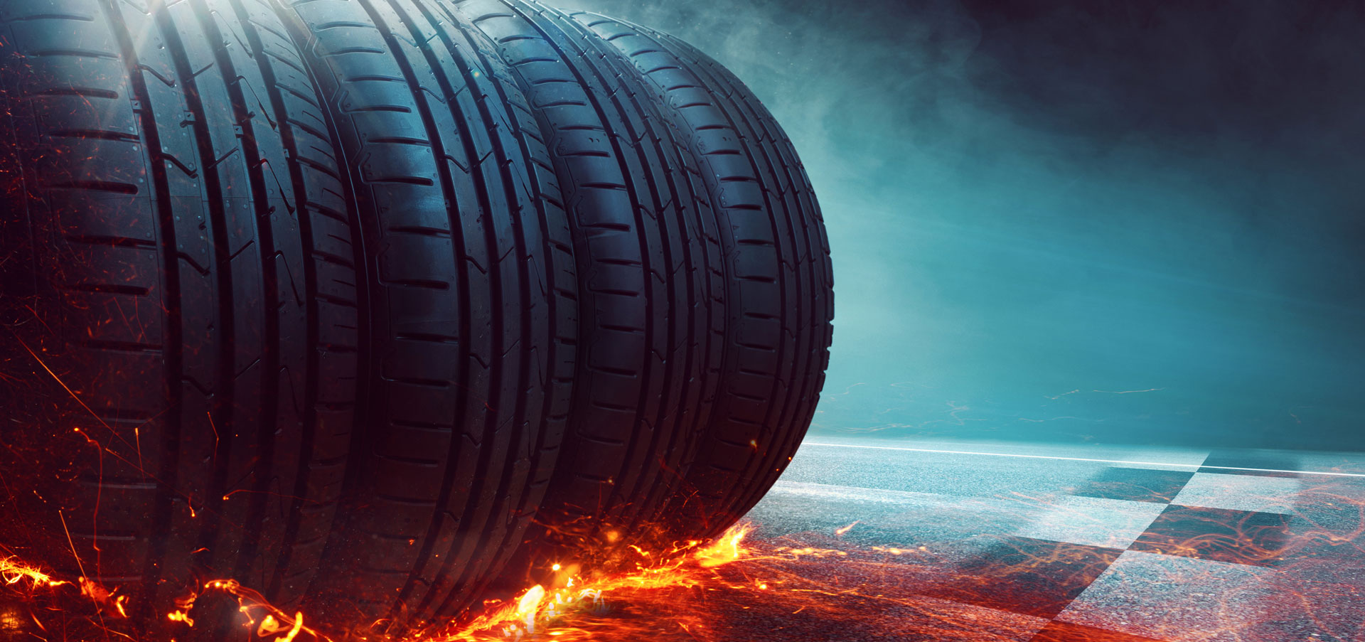 Autoreifen stehen auf einer Straße